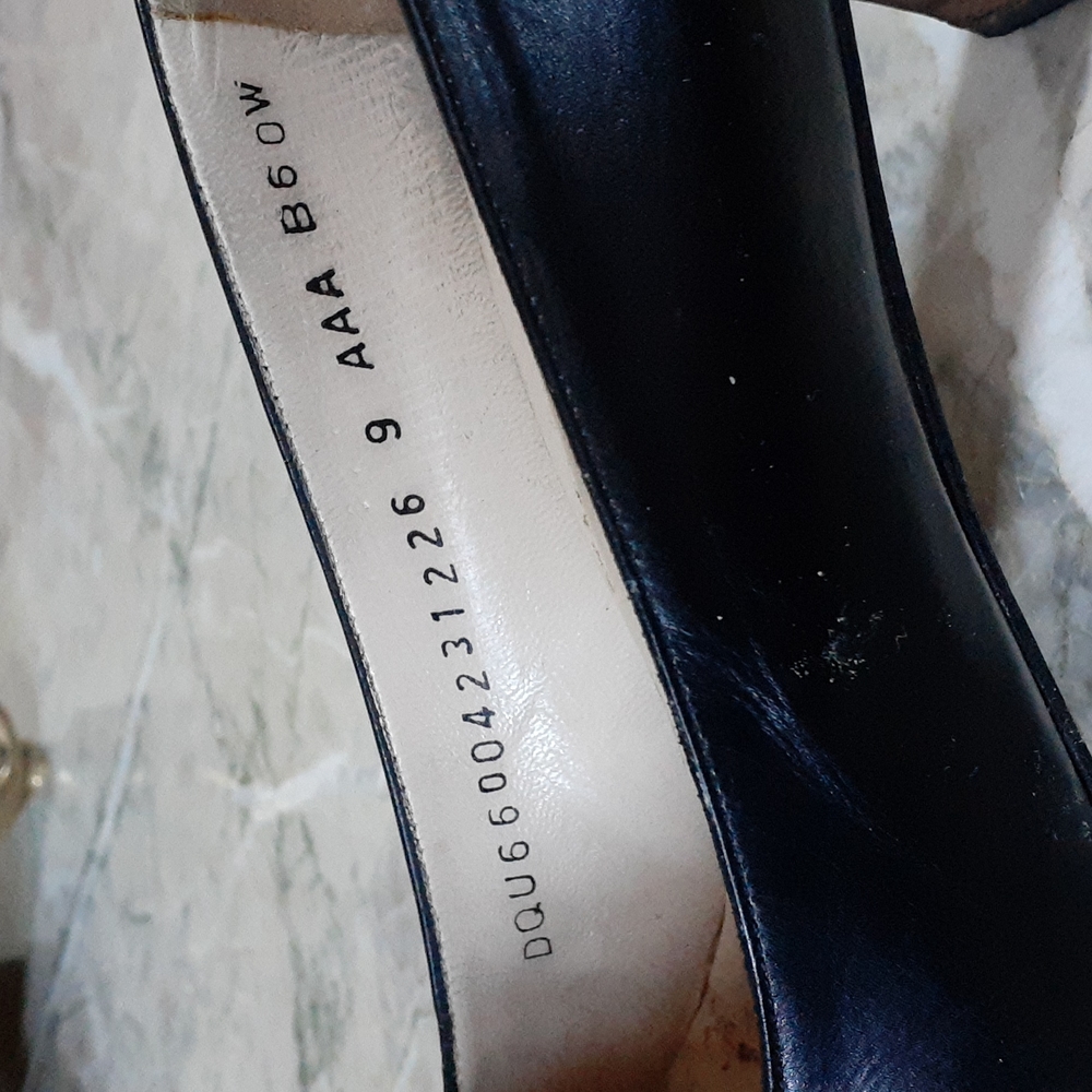 Salvatore Ferragamo shoes - Picture 8 of 14